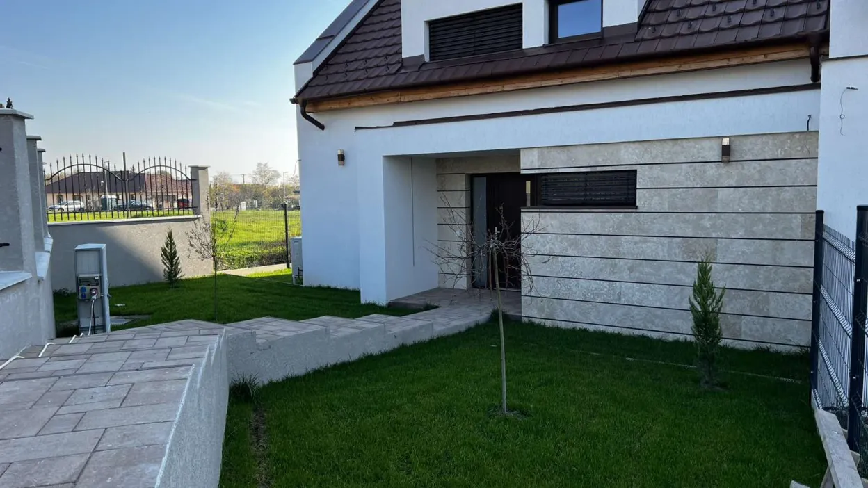 Új építésű panorámás ikerház Balatonfüreden 4. kép