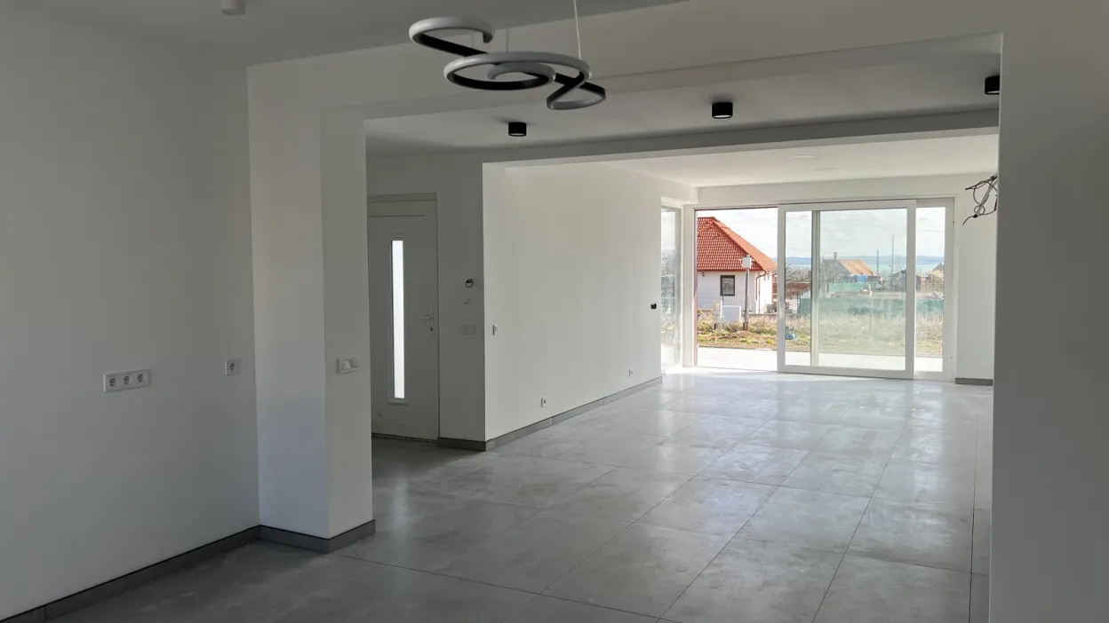 Új építésű balatoni panorámás ikerház Balatonfüreden 4. kép